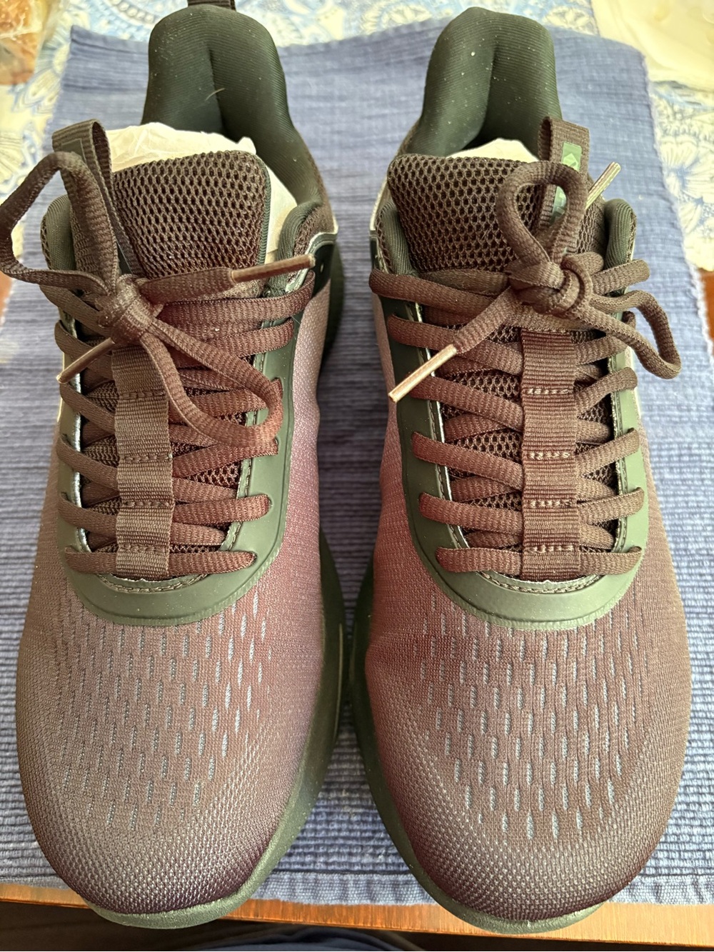 Comfortable, women's wide width orthopedic sneakers.